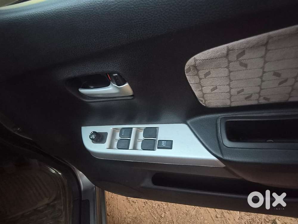 Maruti Suzuki Wagon R Vxi, 2013, Petrol