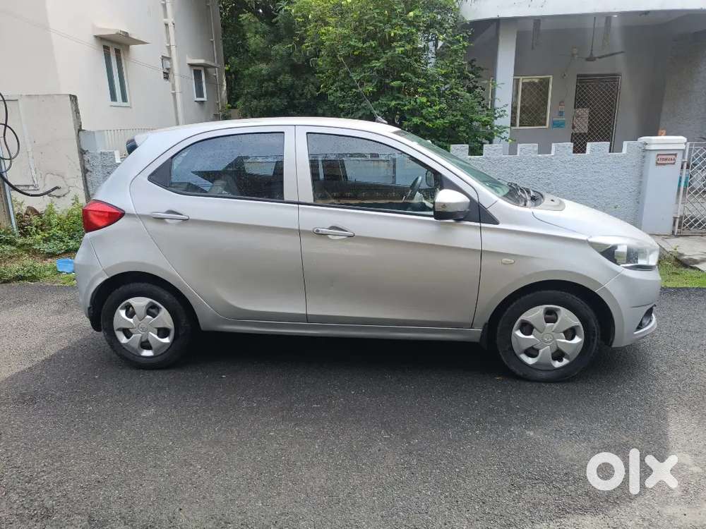 100% Finance Tata Tiago 2019 Diesel Xt 445000 Km Driven