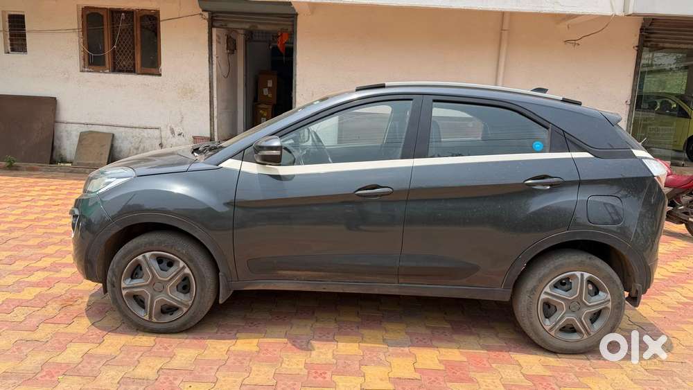 Tata Nexon 1.2 Revotron Xt, 2017, Diesel