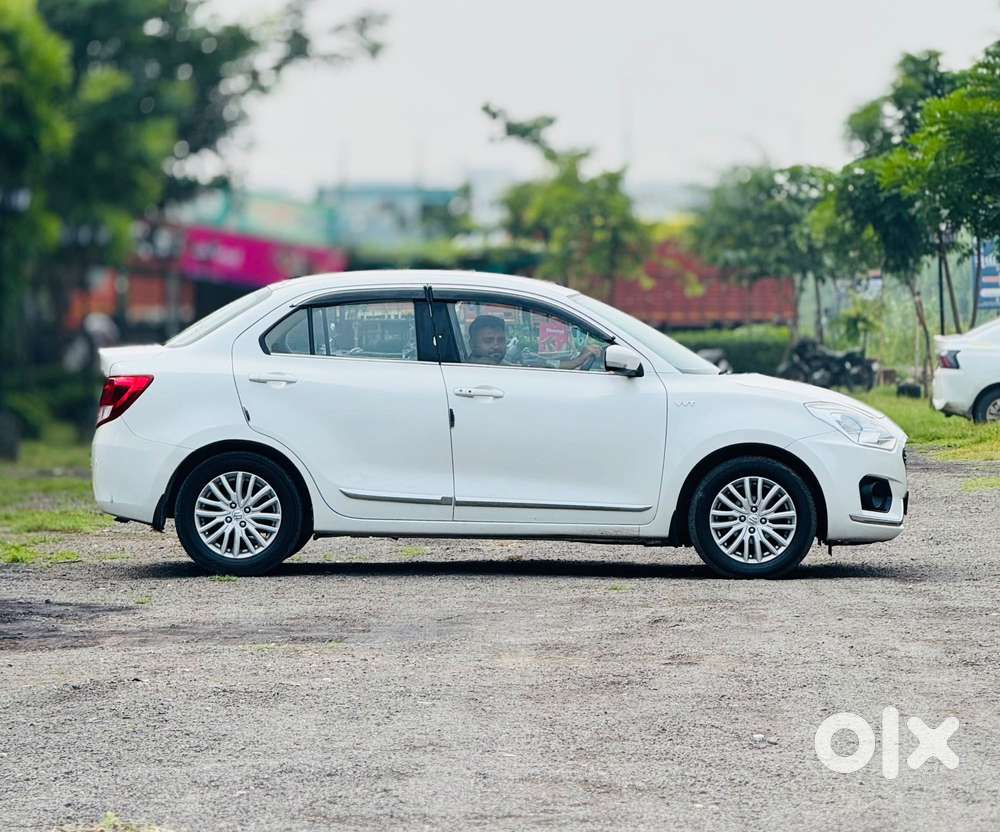 Maruti Suzuki Dzire 1.2 Zxi, 2018, Cng & Hybrids