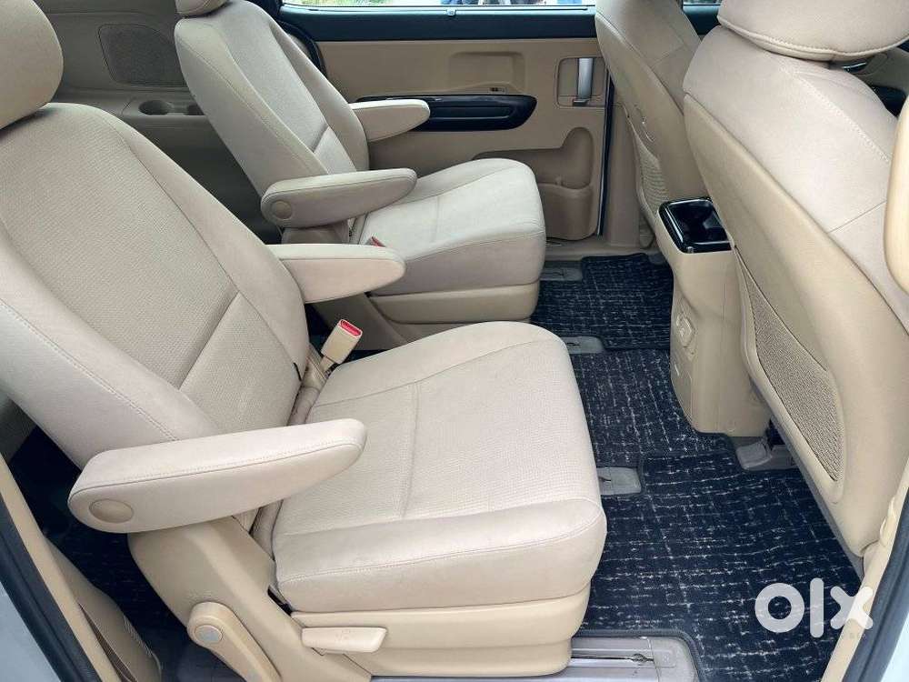 Kia Carnival Premium, 2021, Diesel