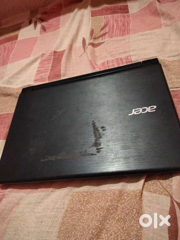 7 yrs old laptop with zero damage 8gb RAM 512GB STORAGE