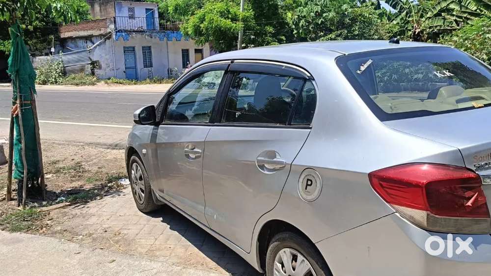 Honda Amaze 2016 Petrol Well Maintained