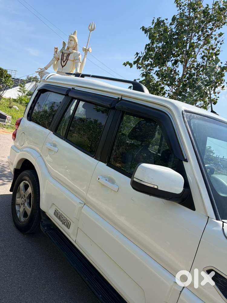 Mahindra Scorpio 2020 Diesel Manual