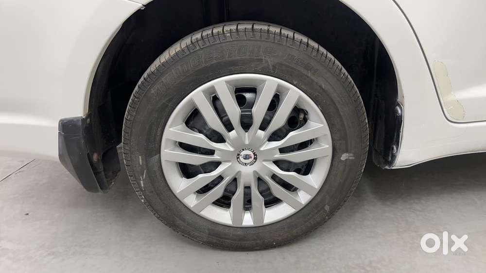 Maruti Suzuki Swift Dzire 1.2 Vxi Bsiv, 2011, Petrol