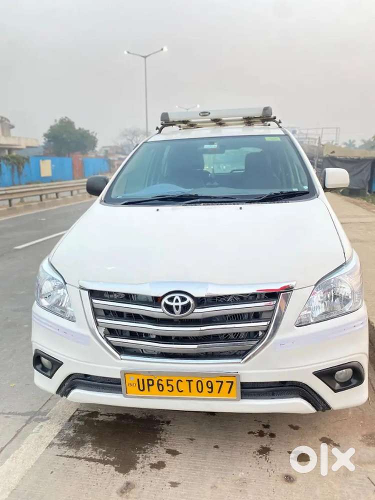 Toyota Innova 2014