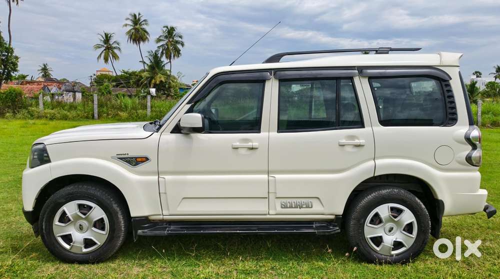 Mahindra Scorpio S6 Plus, 2016, Diesel