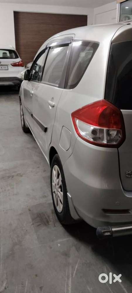 Maruti Suzuki Ertiga Shvs Vdi Limited Edition, 2016, Diesel