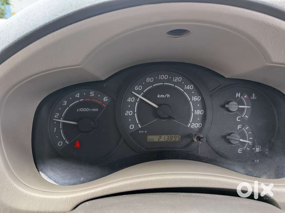 Toyota Innova 2011 Diesel 215000 Km Driven
