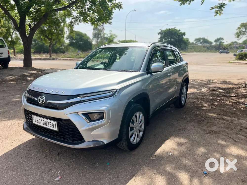 Toyota Urban Cruiser Hyryder 2025 S Strong Hybrid Auto Done 7800 Km