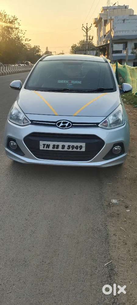 Hyundai Grand I10 2016 Petrol 120000 Km Driven