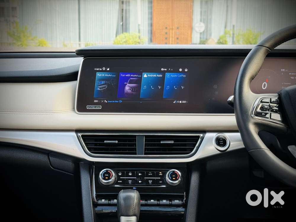 Mahindra Xuv700 2.2 Ax 7 Diesel At Luxury Pack Str Awd, 2025, Diesel