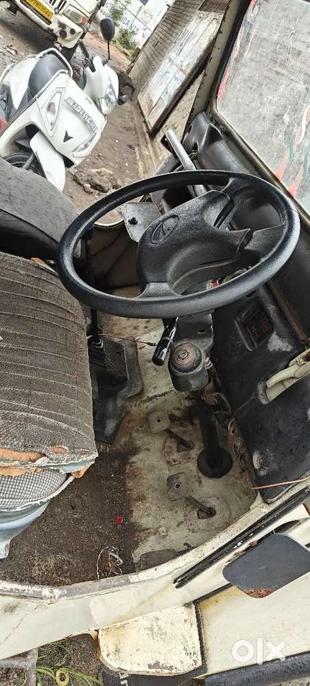 Mahindra Jeep Classic 2002