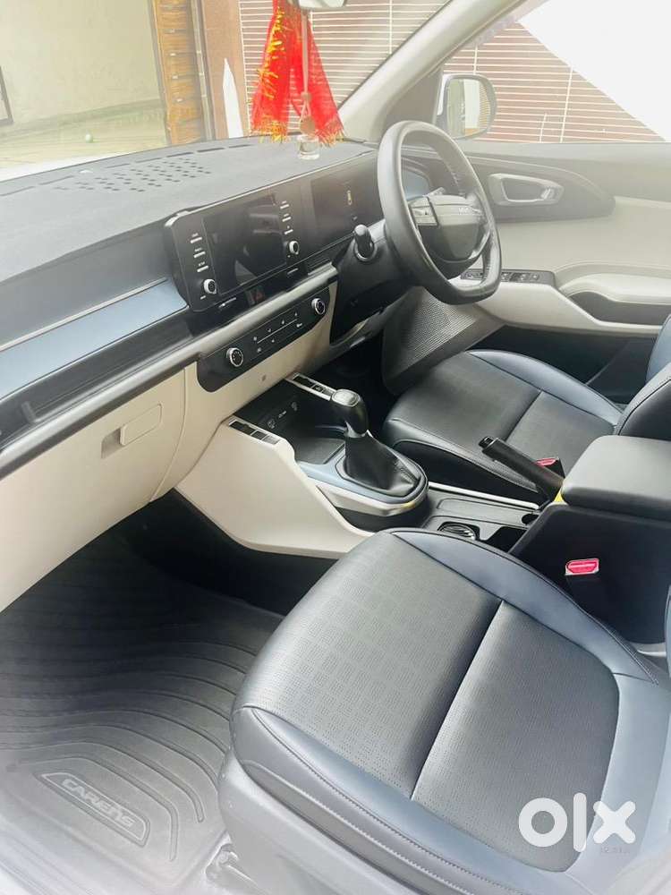 Kia Carens Clavis 2025 Petrol Good Condition