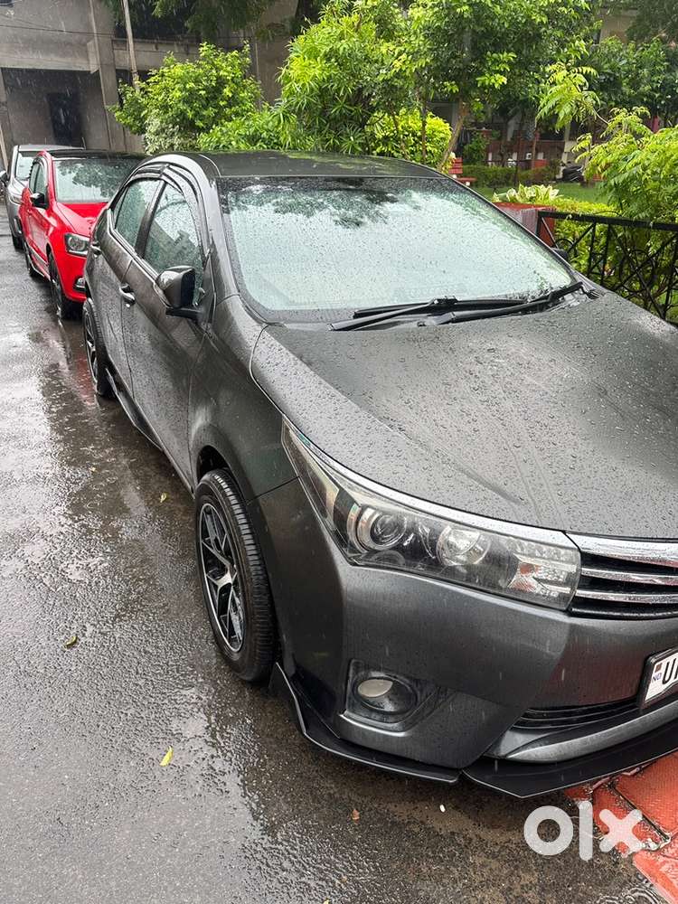 Toyota Corolla Altis 2014 Petrol Well Maintained