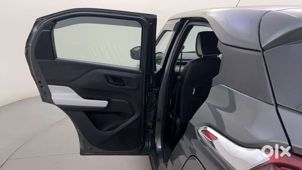 Tata Punch 1.2 Revotron Accomplished Dazzle Pack Amt, 2023, Petrol