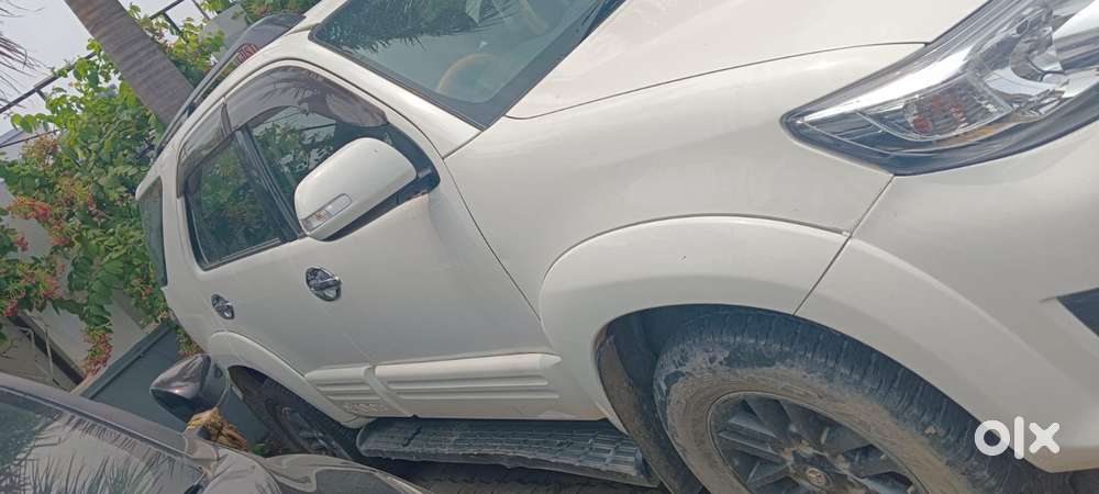 Toyota Fortuner 3.0 4x4 Manual, 2015, Diesel