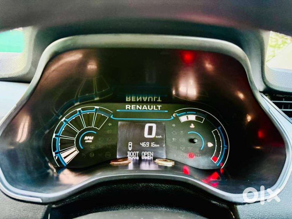 Renault Triber Rxz, 2021, Petrol