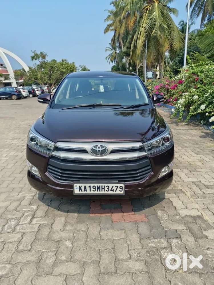 Toyota Innova Crysta 2017 Diesel Well Maintained