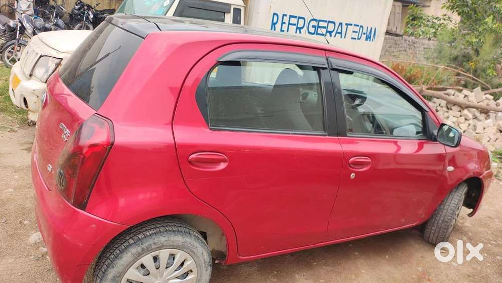 Toyota Etios Liva 2012 Cng & Hybrids Well Maintained