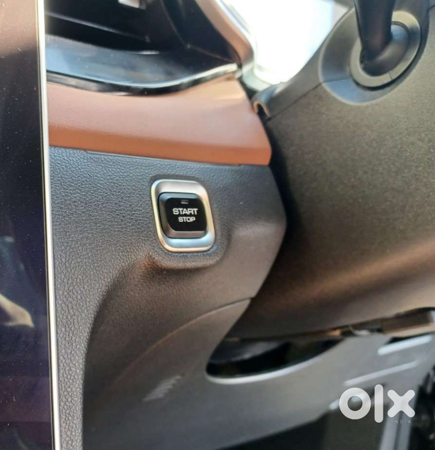 Mg Hector Plus Sharp Pro 1.5 Turbo Petrol Cvt 6 Str, 2023, Petrol