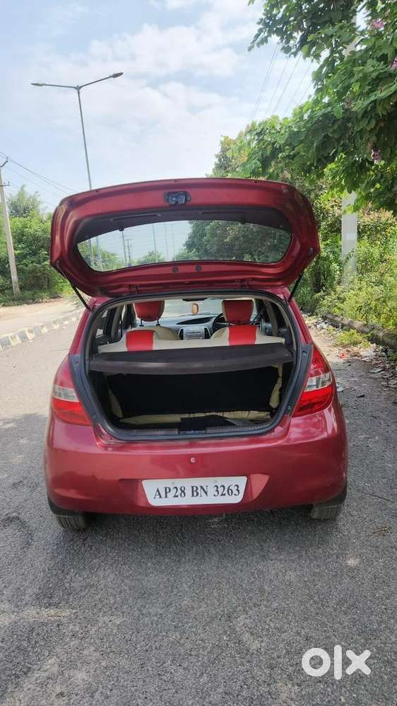 Hyundai Car Petrol 2010