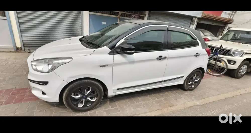 Ford Figo 2017 Petrol 102850 Km Driven Well Maintained
