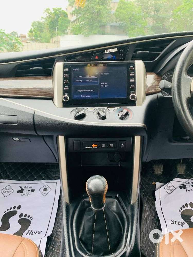 Toyota Innova Crysta 2.4 G Mt 8s, 2022, Diesel