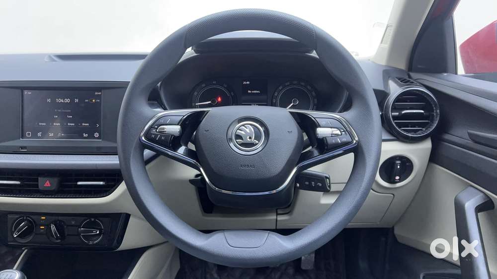 Skoda Slavia Active 1.0l Tsi Mt, 2023, Petrol