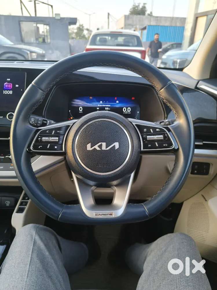 Kia Carens Luxury Plus 1.5 Diesel 6mt Demo Vehicle