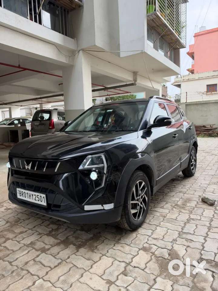 Mahindra Xuv 3xo Ax5 Ds Mt, 2024, Diesel