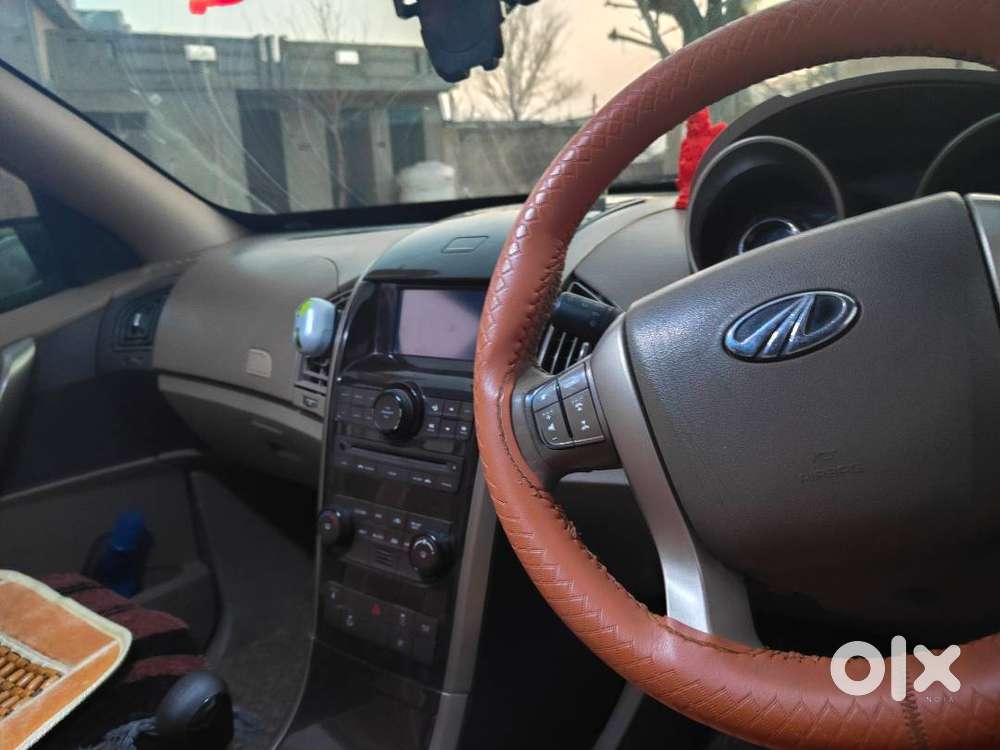 Mahindra Xuv500 W8 Fwd 2015