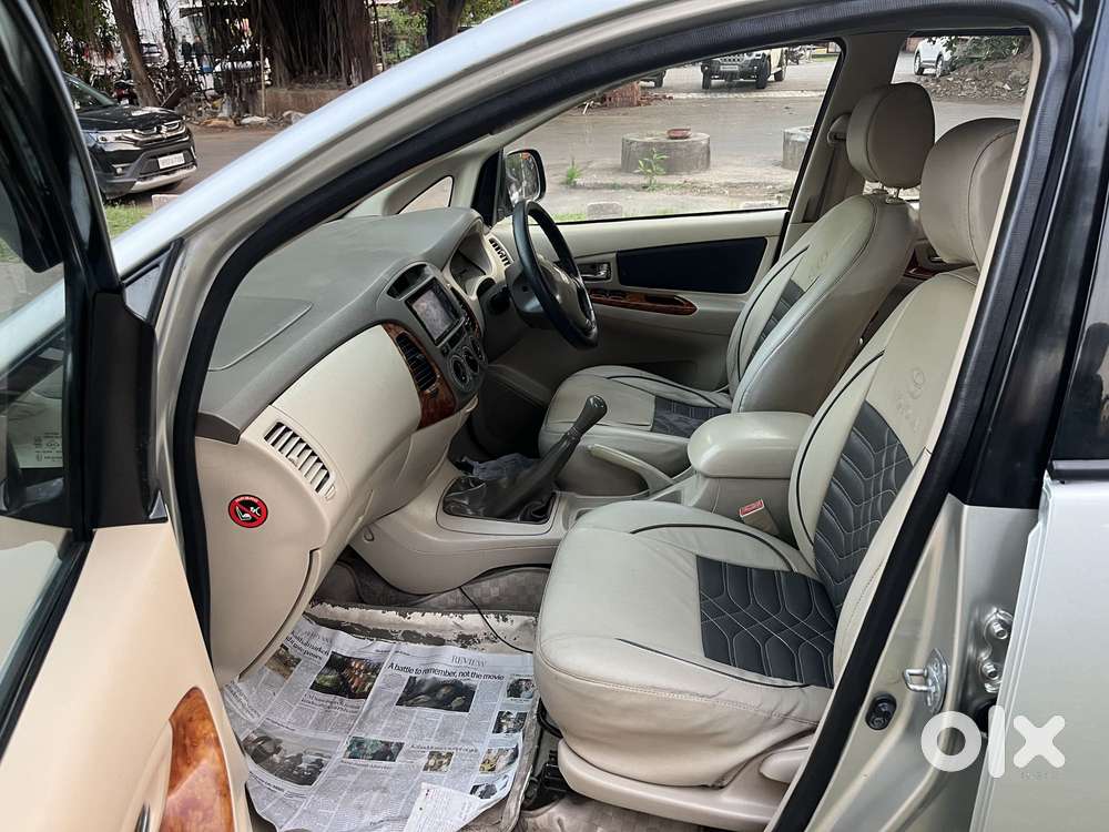 Toyota Innova 2004-2011 2.5 V Diesel 8-seater, 2008, Diesel