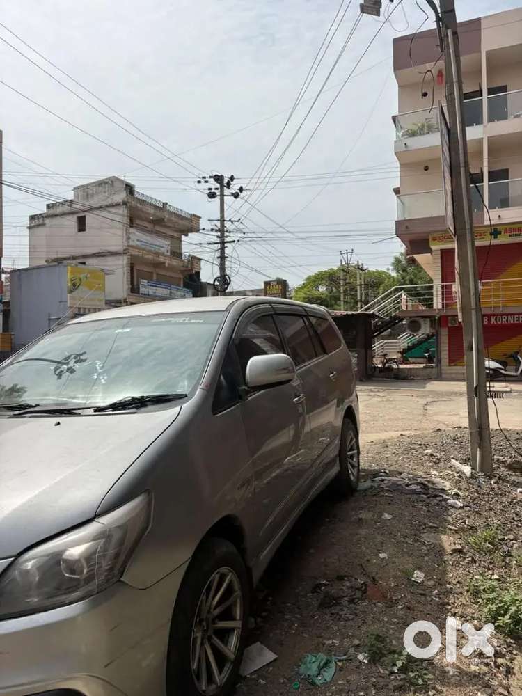 Toyota Innova 2012 Diesel Well Maintained