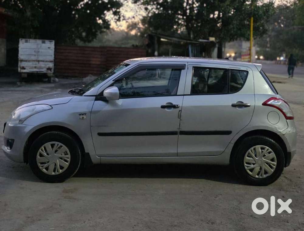 Maruti Suzuki Swift Lxi Option, 2012, Cng & Hybrids