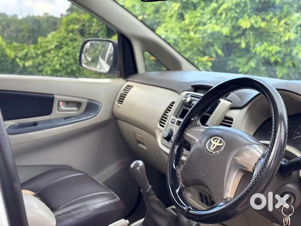 Toyota Innova 2.5 Gx 2014