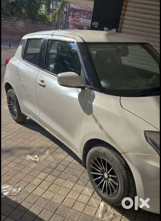 Maruti Suzuki Swift 2018 Amt Vxi, 2021, Petrol