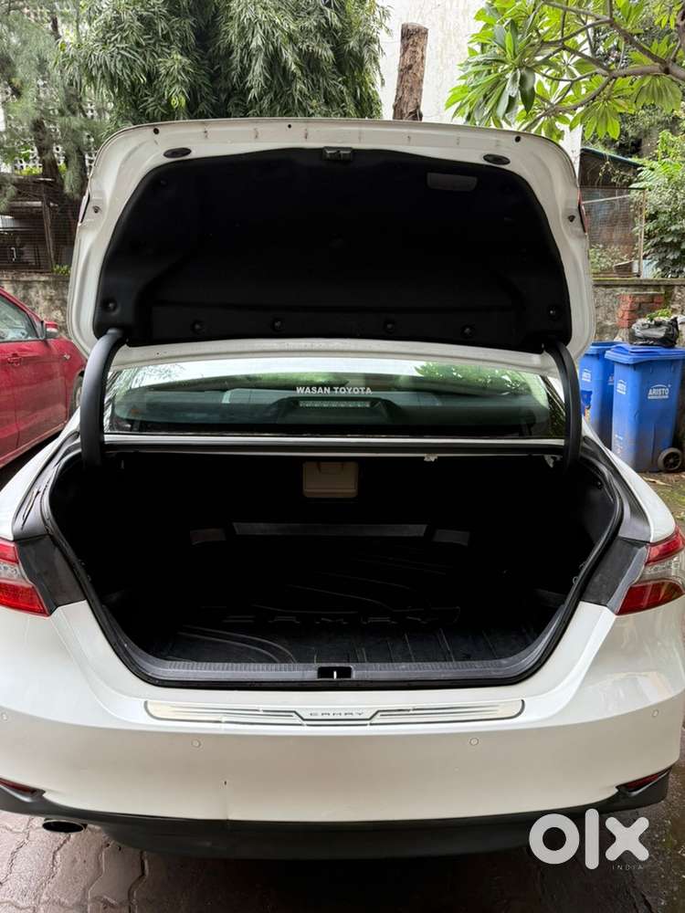 Toyota Camry Hybrid 2023