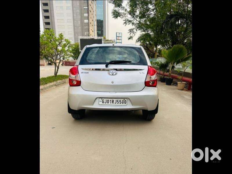 Toyota Etios Liva Vx Dual Tone, 2015, Petrol