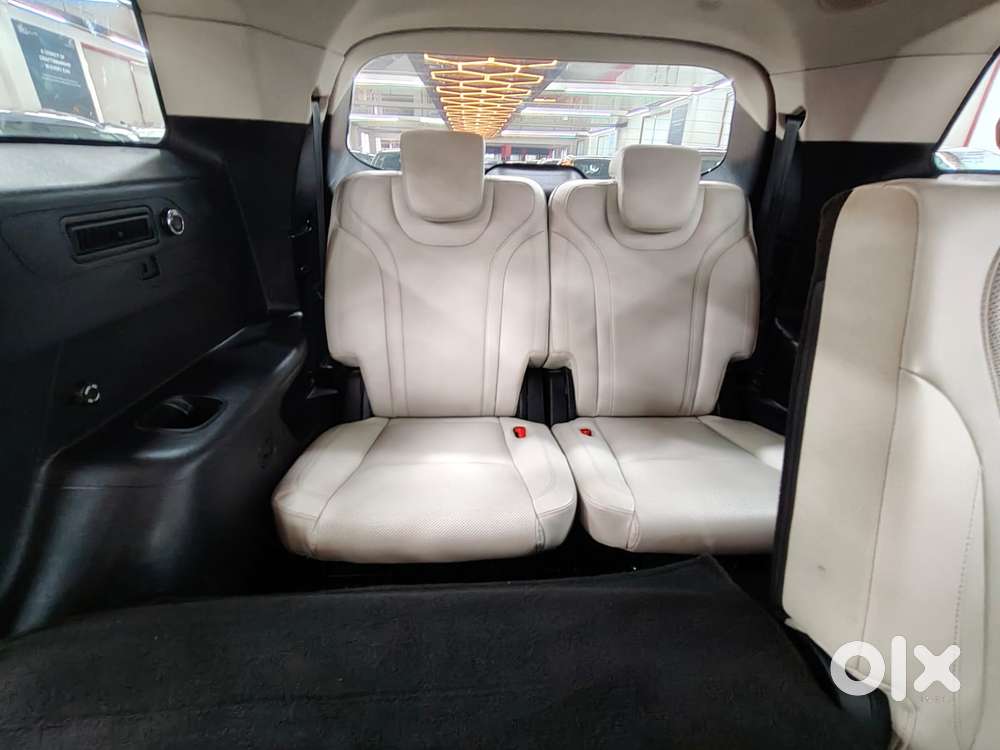 Mahindra Xuv700 2.0 Ax 7 Petrol At Luxury Pack Str, 2024, Petrol