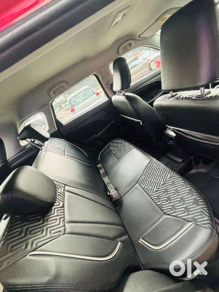 Maruti Suzuki Vitara Brezza 1.5 Vxi At, 2022, Petrol