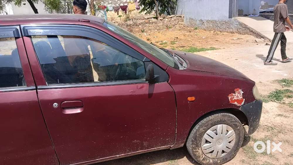 Alto 800 Wine Red Colour