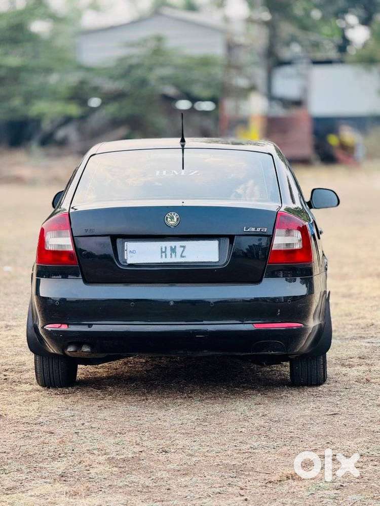 Skoda Laura Ambiente 2.0 Tdi Cr Manual, 2012, Diesel