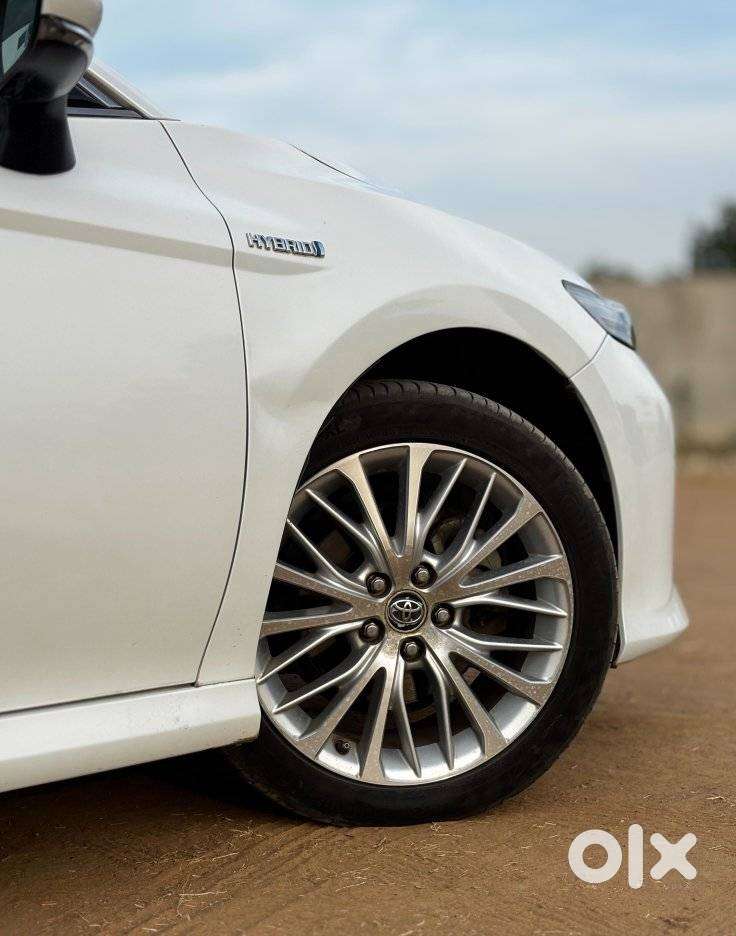 Toyota Camry Hybrid, 2019, Petrol