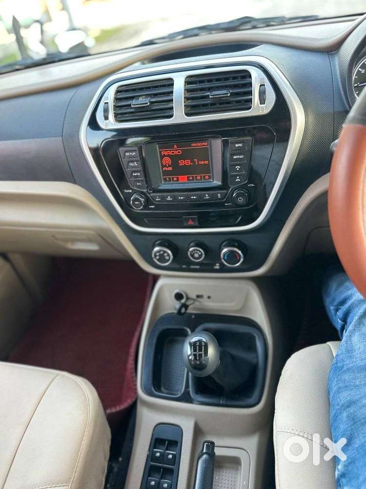 Mahindra Bolero Neo N8, 2021, Diesel