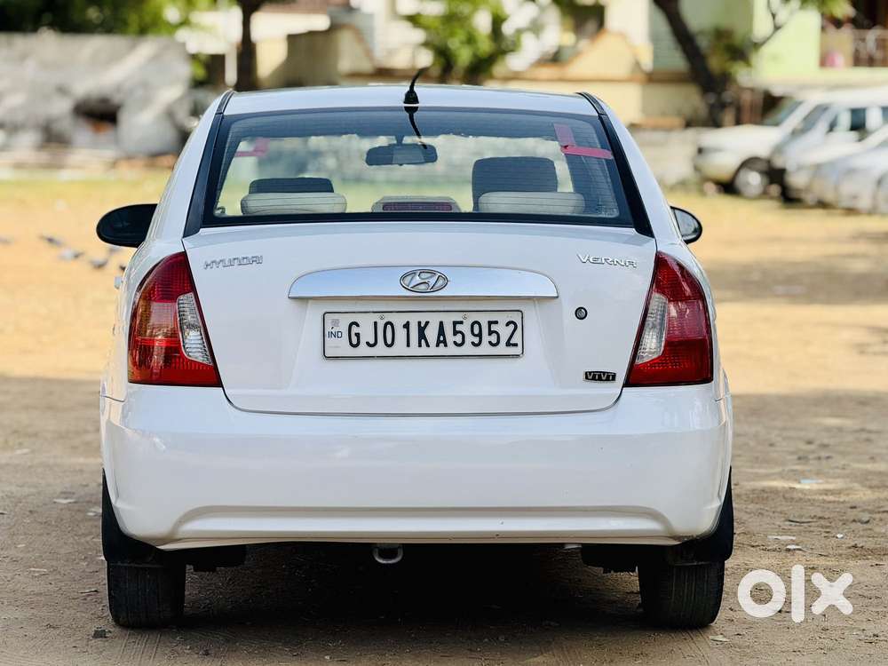 Hyundai Verna Vtvt 1.6 Sx, 2009, Petrol