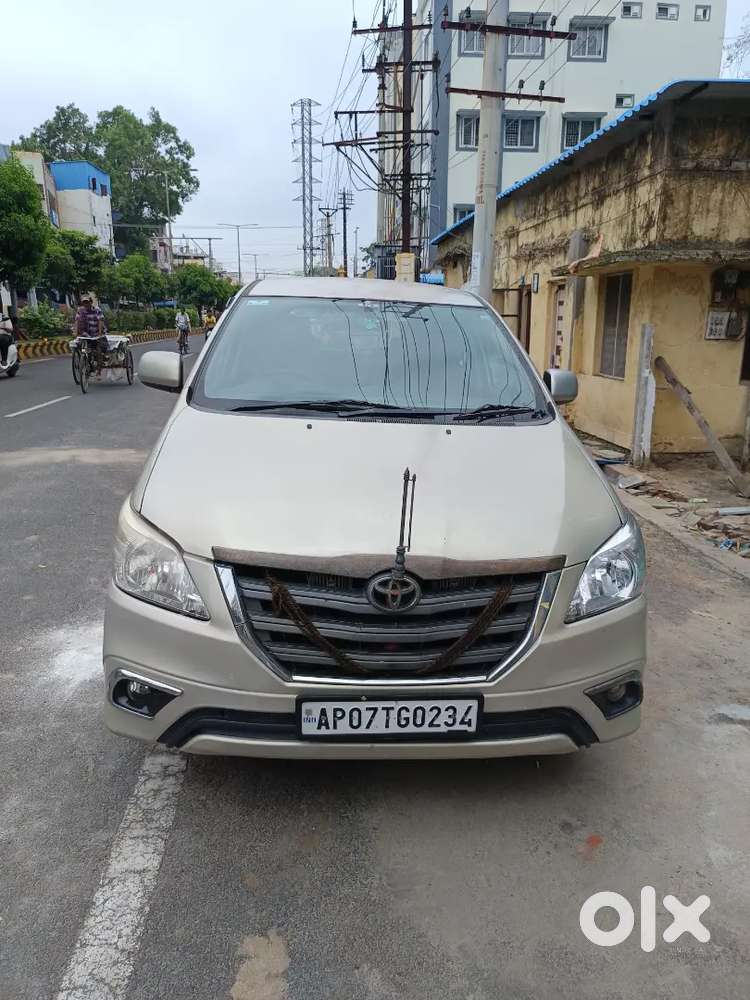 Toyota Innova Diesel 2015 Commercial Vehicle,  Quarterly T