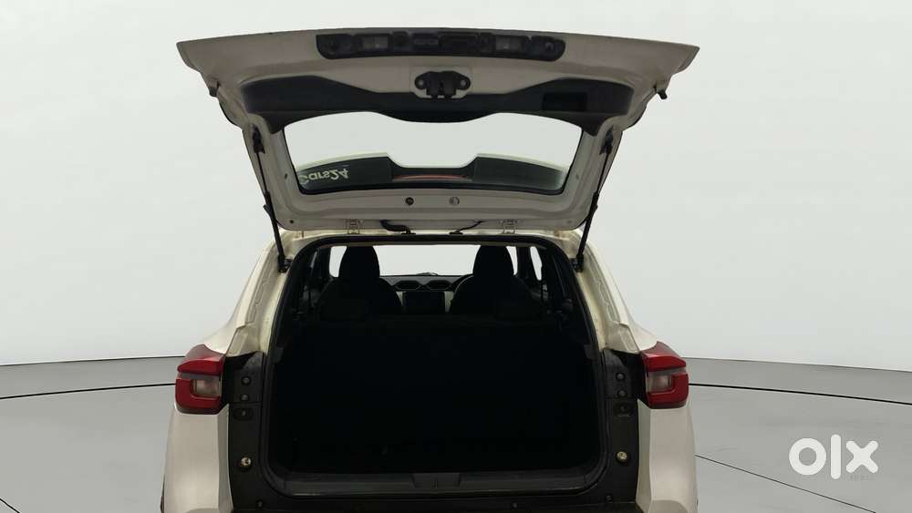 Nissan Magnite 1.0 Xe, 2022, Petrol
