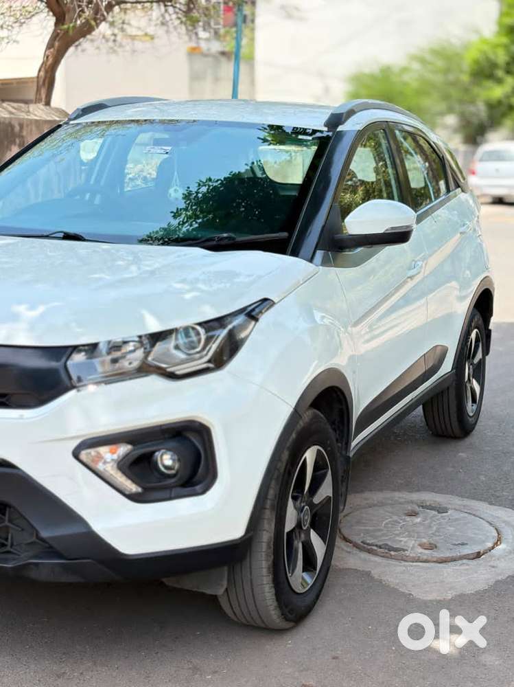 Tata Nexon 1.5 Revotorq Xm (s), 2022, Diesel
