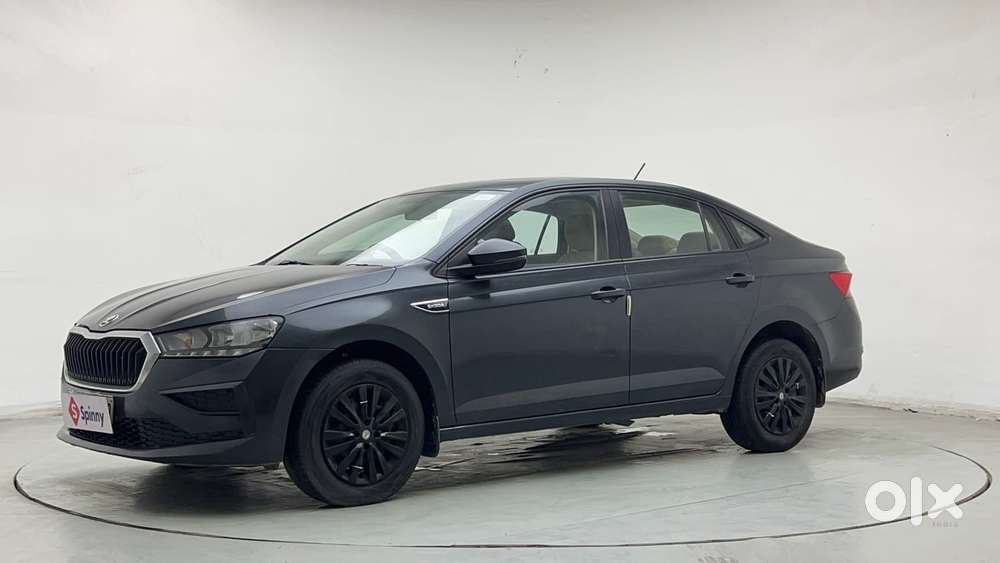 Skoda Slavia Active 1.0l Tsi Mt, 2022, Petrol